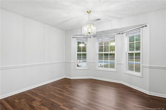 Building Photo - 419 Northwoods Dr