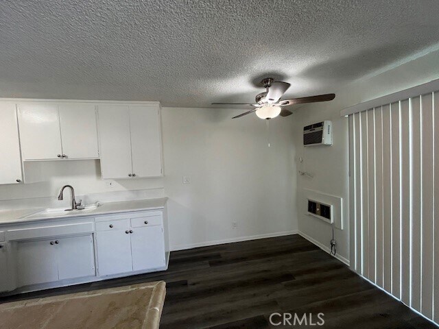 Building Photo - 686 E Cottonwood Rd