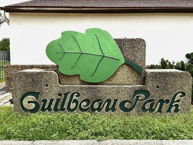 Building Photo - 8858 Roquefort