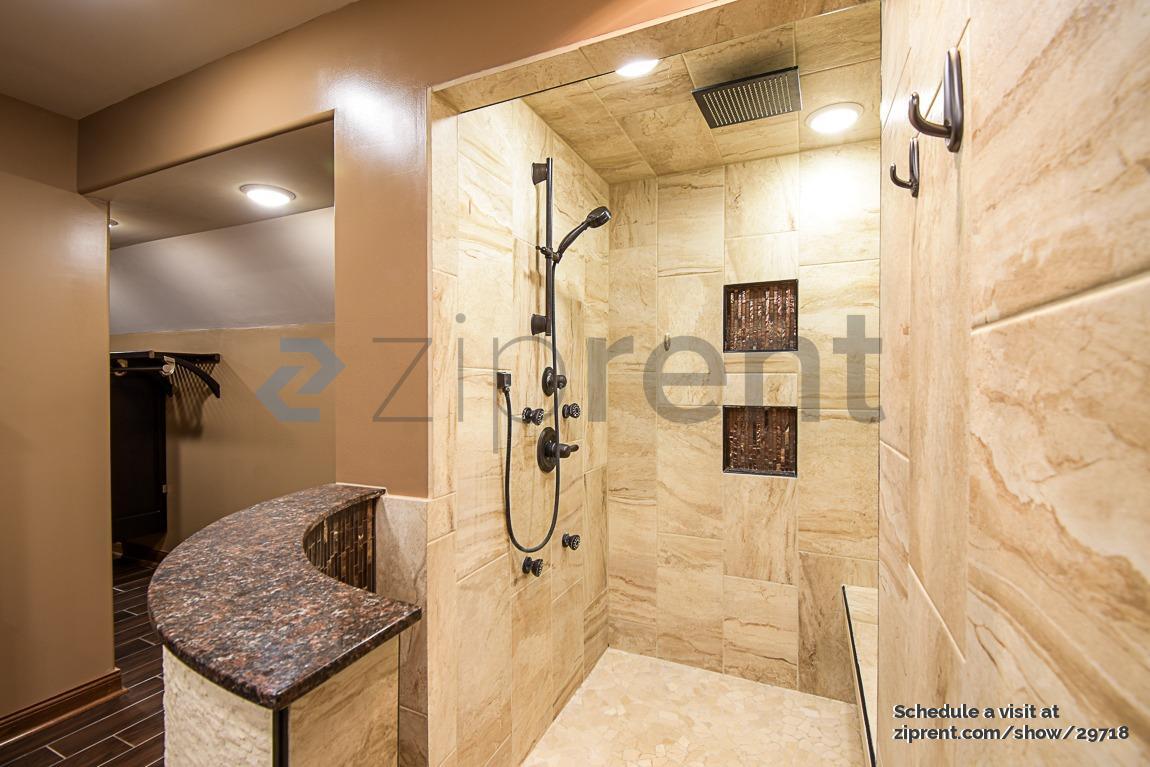 Building Photo - 721 N Aberdeen Dr