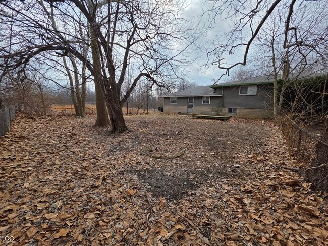 Building Photo - 10166 Southeastern Ave