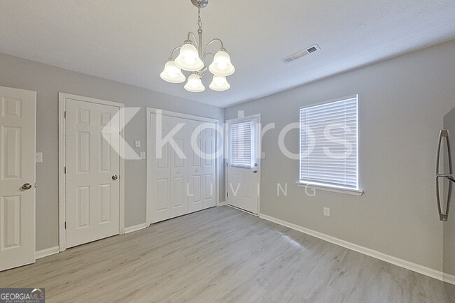 Building Photo - 160 Deer Pkwy