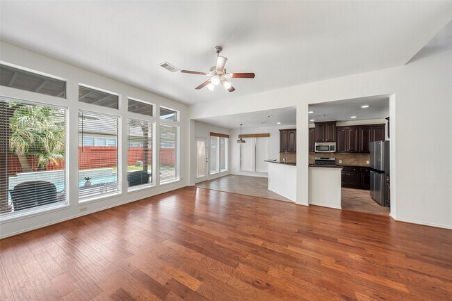 Building Photo - 26643 Juniper Forest Fall Ln