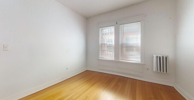 Building Photo - 95 Jamaica St