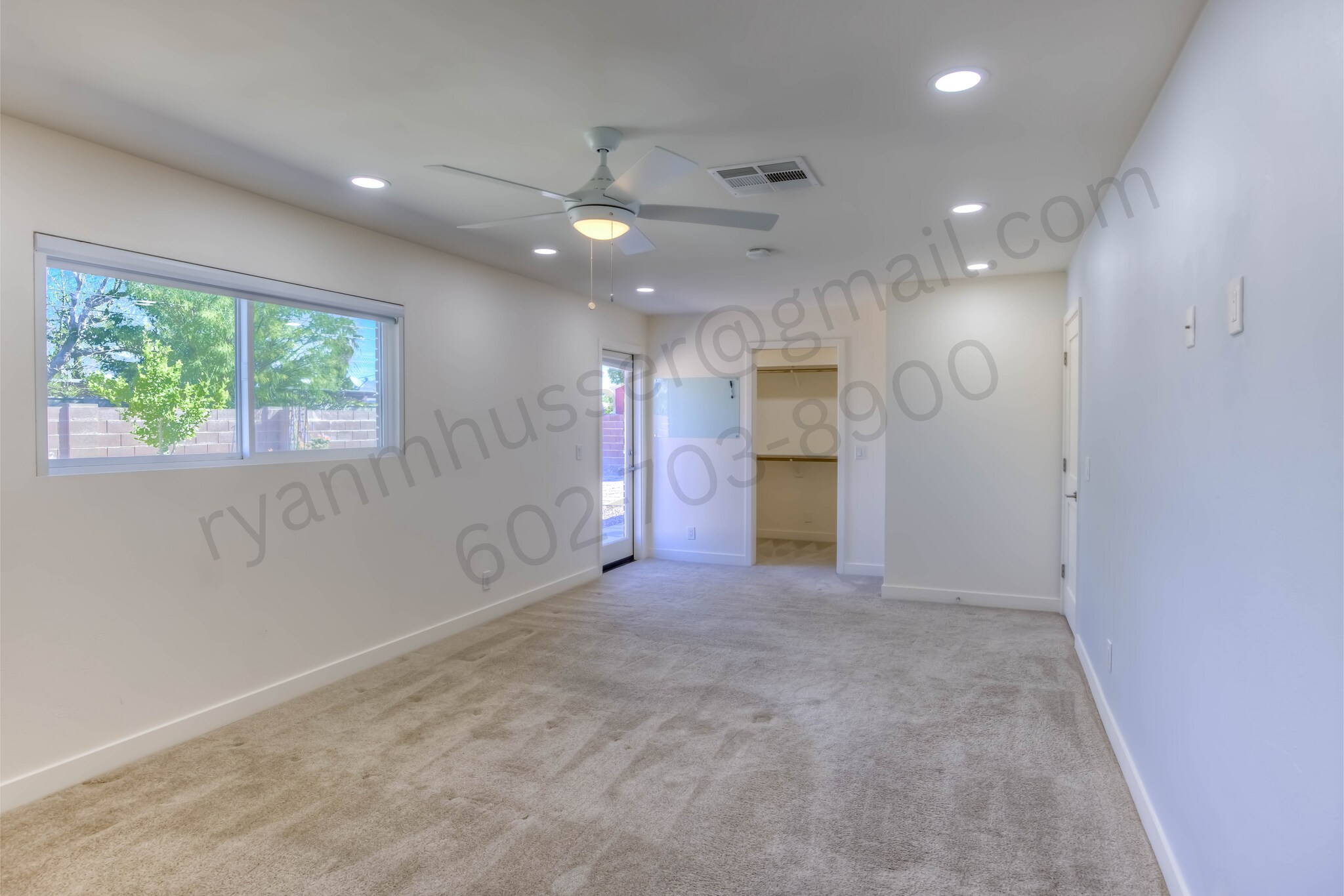 Building Photo - 6821 E 4th St