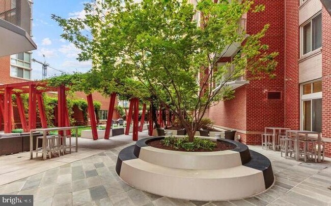 Building Photo - 1000 New Jersey Ave SE