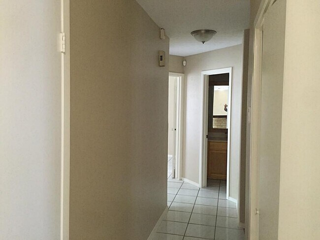 Building Photo - 17915 Wild Willow Ln