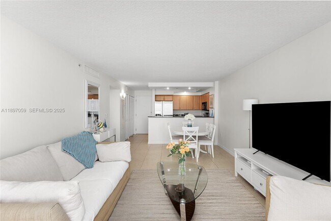 Building Photo - 6917 Collins Ave