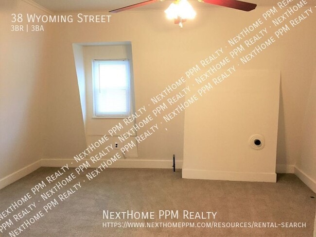 Building Photo - 38 Wyoming St