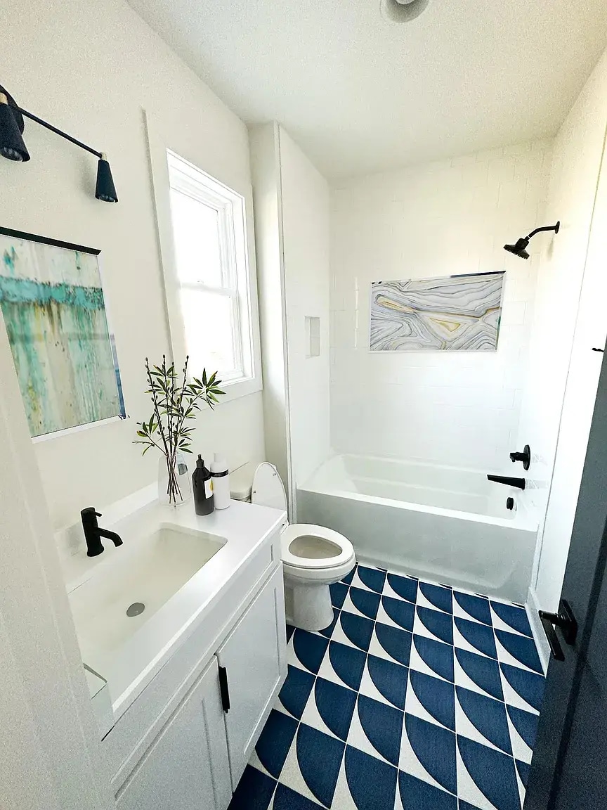 Building Photo - 1607 Martin St