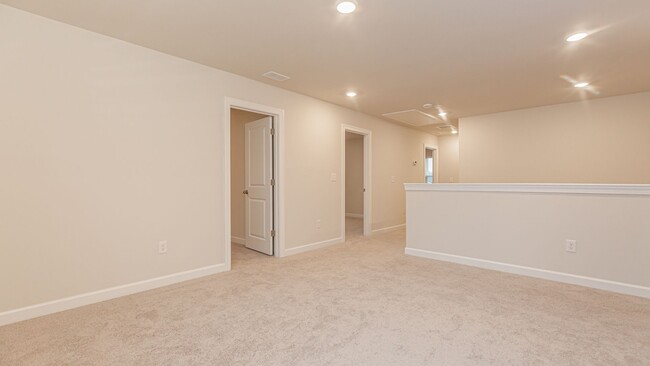 Building Photo - Picture-Perfect New Home in Clear Pond