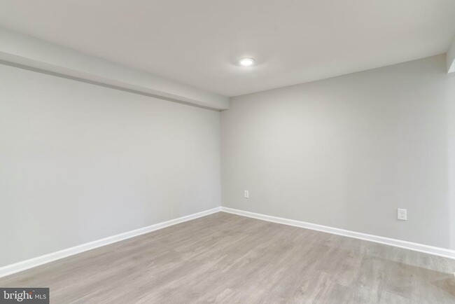 Building Photo - 8424 Hayden Ln
