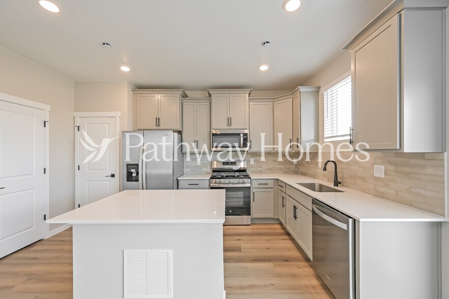 Building Photo - 18023 E 94th Pl