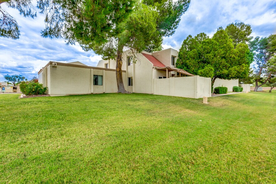 Building Photo - 6007 N 79th Street