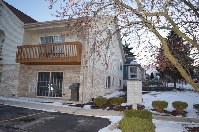 Building Photo - 800 Madison St