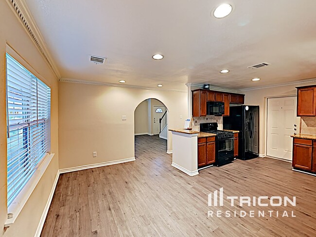 Building Photo - 21114 Southern Colony Ct