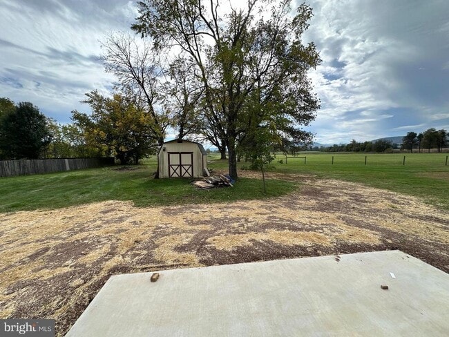 Building Photo - 40 Mt Hope Rd