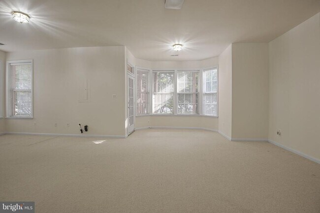Building Photo - 46186 Aisquith Terrace