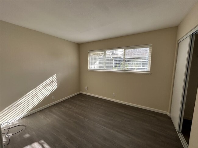 Building Photo - 5486 Tradewinds Walkway