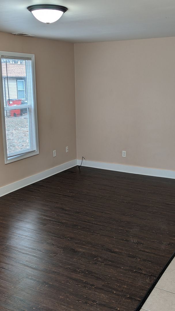 Building Photo - Spacious 2-Bedroom Home Available NOW!
