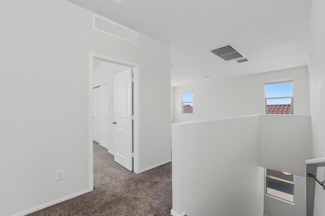 Building Photo - 30915 W Amelia Ave