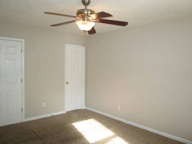 Building Photo - 4423 Misty Cove Ct