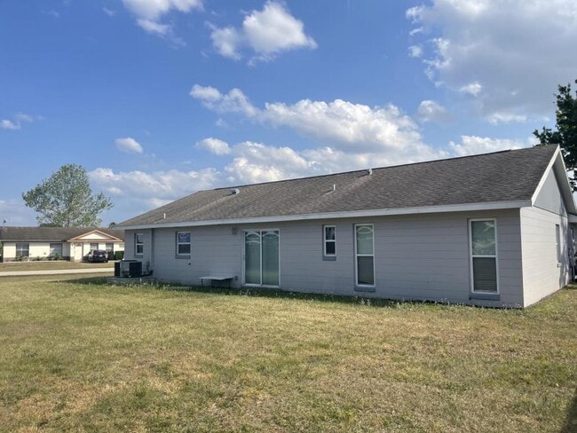 Building Photo - 801 Poplarwood Ln
