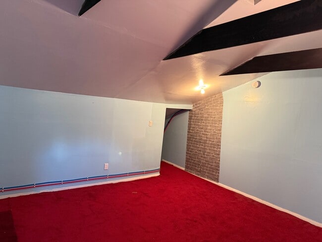 Building Photo - 2425 N 5th St