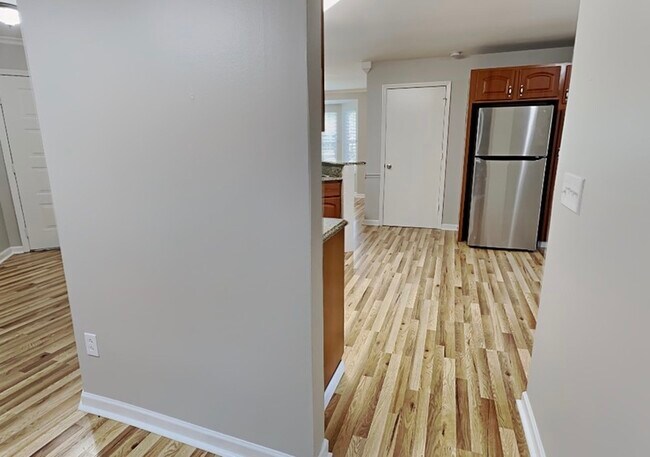 Building Photo - 103 Coralwood Cir