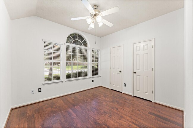 Building Photo - 24226 Pine Canyon Falls Cir