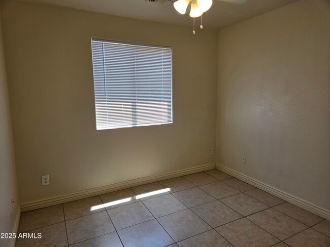 Building Photo - 1807 W Tonto St
