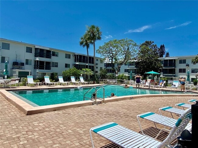 Building Photo - 1825 Flamingo Blvd