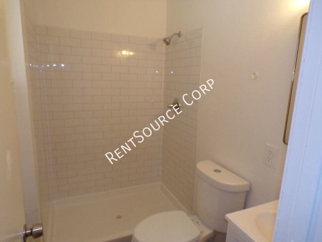 Building Photo - 1820 Calico Dr