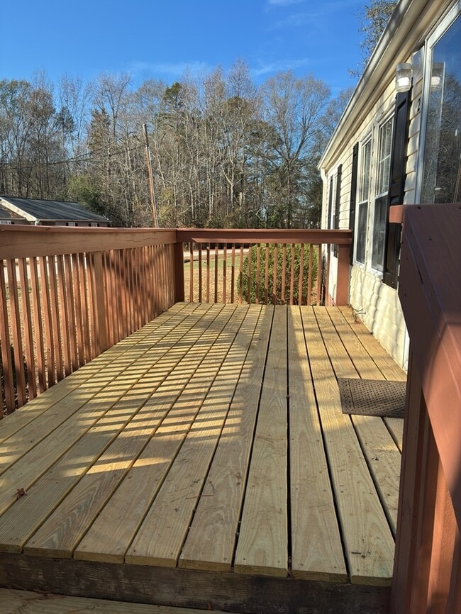 Building Photo - 2 Crosby Ln