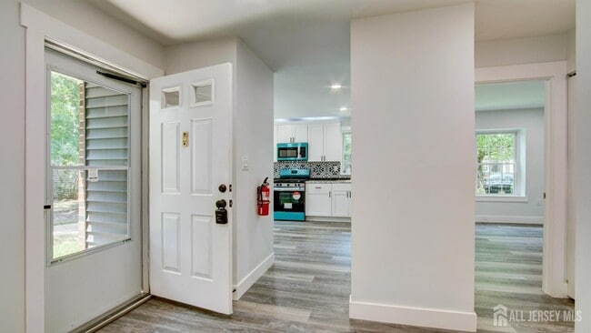 Building Photo - 267 Constitution Cir