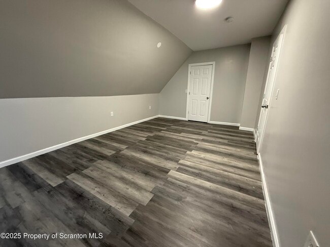 Building Photo - 50 Market St