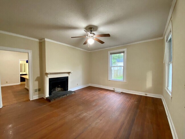 Building Photo - JUST REDUCED!  Olympia