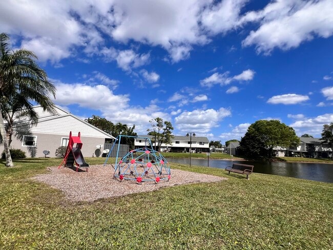 Building Photo - 6604 Dockside Cir