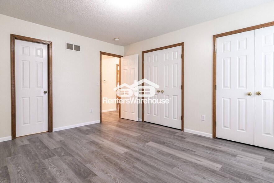 Building Photo - 1500 Galway Ct