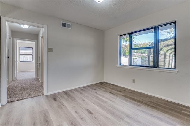 Building Photo - 1935 Utica Dr