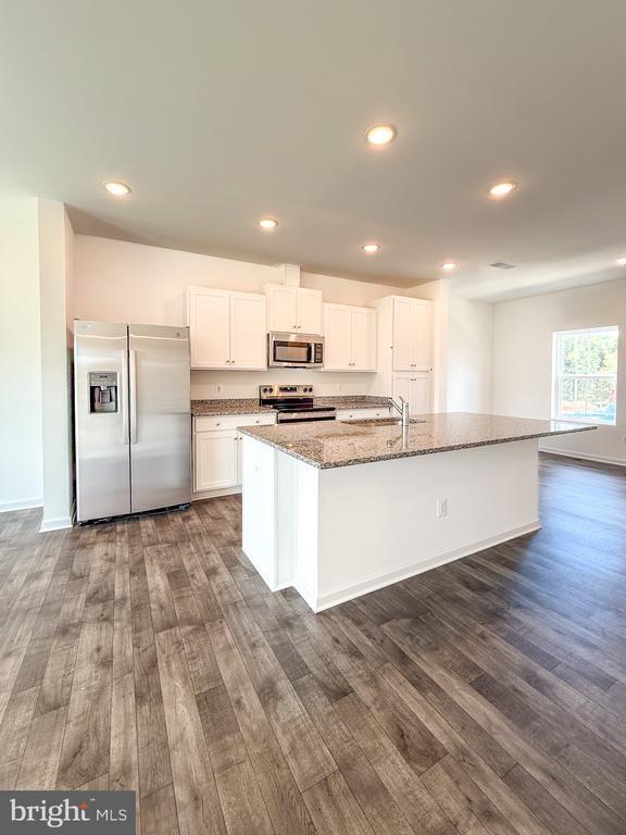 Building Photo - 2584 Cougar Ln