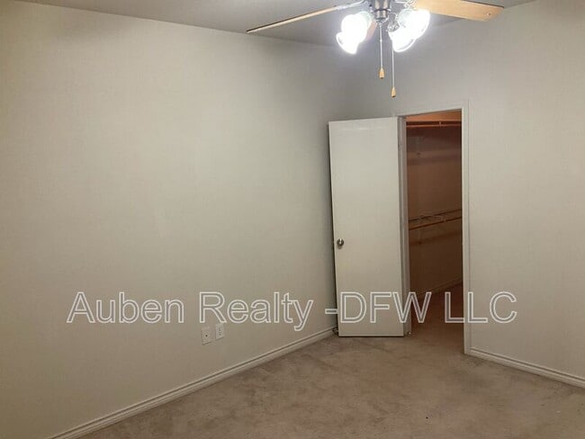 Building Photo - 800 Quarter Horse Trail