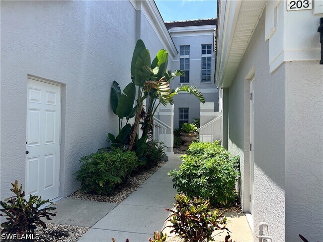 Building Photo - 25240 Pelican Creek Cir