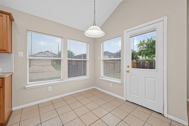 Building Photo - 17230 Hollow Sands Ct