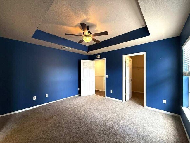 Building Photo - 16221 Bridgewalk Dr