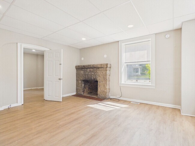 Building Photo - 3200 Green St