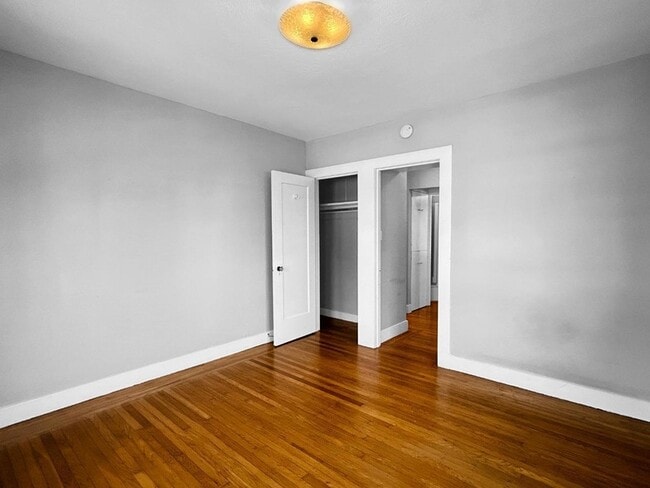 Building Photo - 811 Highland Ave