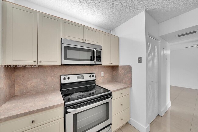 Building Photo - 8260 SW 210th St