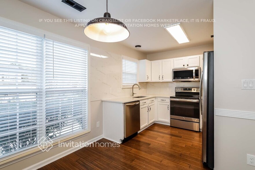 Building Photo - 8639 Mineral Ridge Way