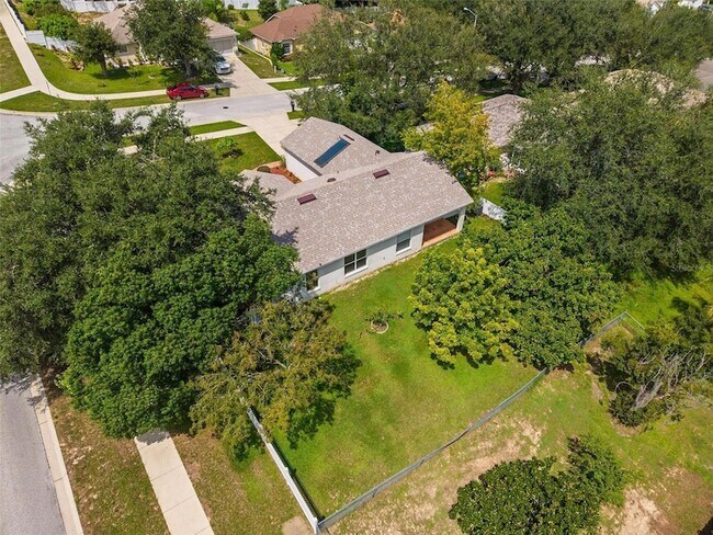 Building Photo - 818 Cherry Laurel St